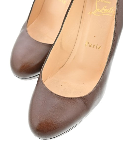 Christian Louboutin รองเท้าส้นสูง