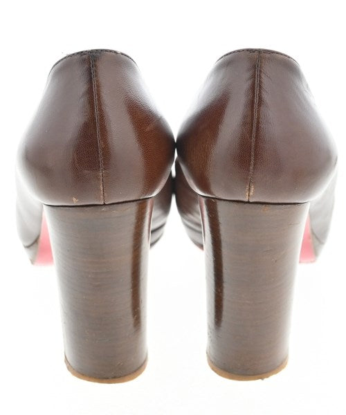 Christian Louboutin รองเท้าส้นสูง