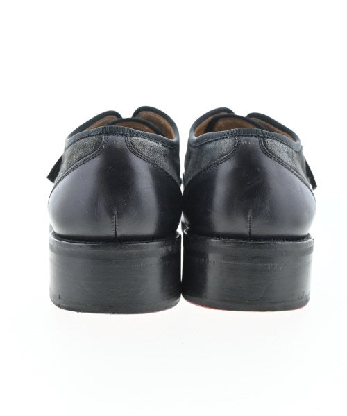 Christian Louboutin รองเท้าสวมทางการ