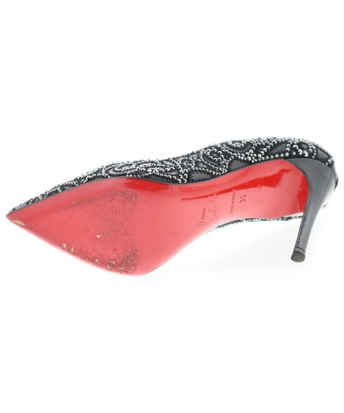 Christian Louboutin รองเท้าส้นสูง