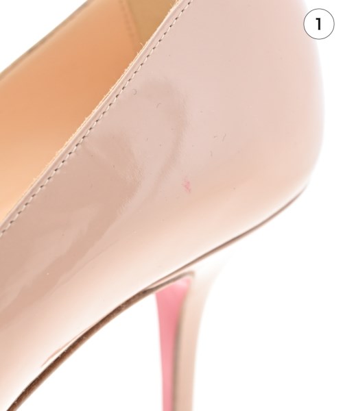 Christian Louboutin รองเท้าส้นสูง