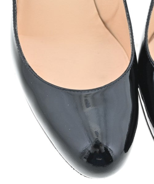 Christian Louboutin รองเท้าส้นสูง