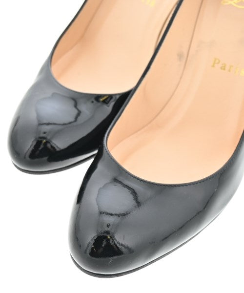 Christian Louboutin รองเท้าส้นสูง