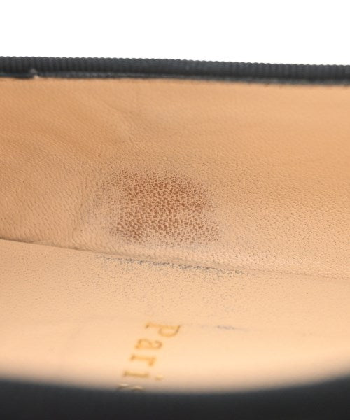 Christian Louboutin รองเท้าสวมทางการ