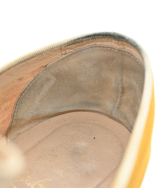 Christian Louboutin รองเท้าสวมทางการ