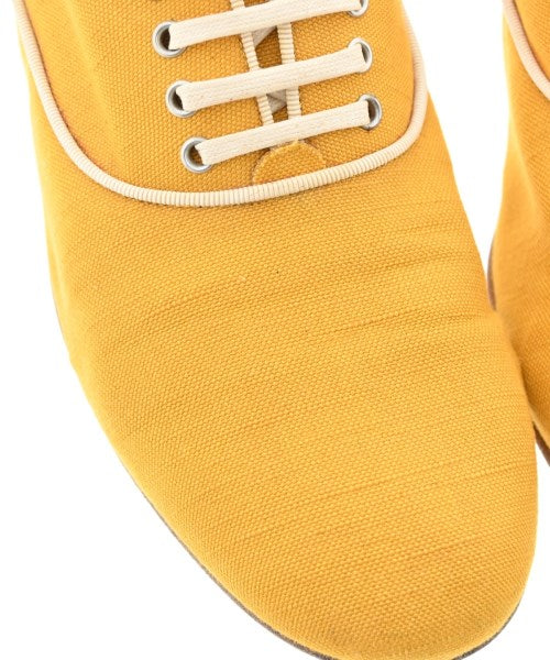 Christian Louboutin รองเท้าสวมทางการ