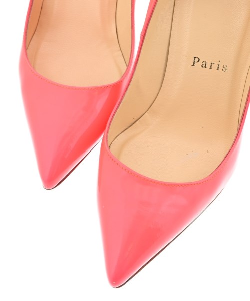 Christian Louboutin รองเท้าส้นสูง