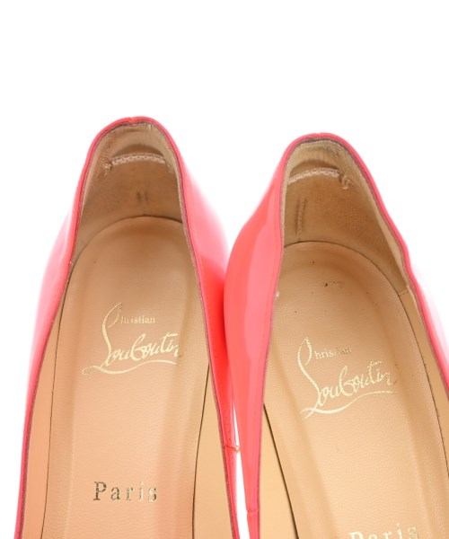 Christian Louboutin รองเท้าส้นสูง