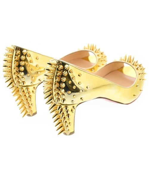 Christian Louboutin รองเท้าส้นสูง