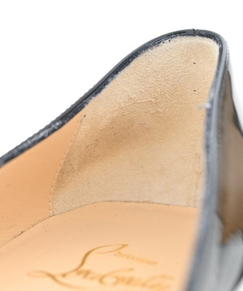 Christian Louboutin รองเท้าส้นสูง