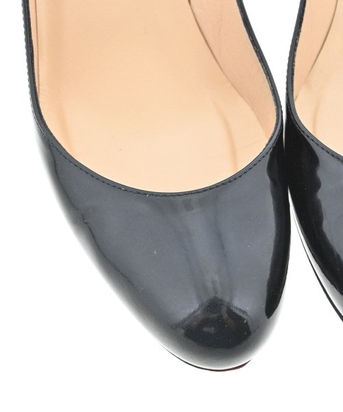 Christian Louboutin รองเท้าส้นสูง