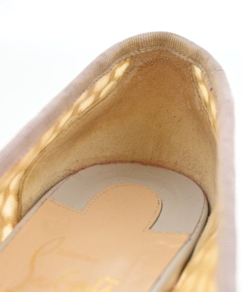 Christian Louboutin รองเท้าส้นสูง