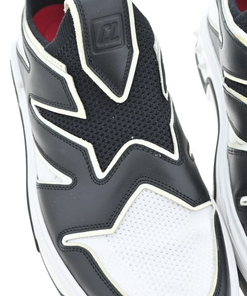 Christian Louboutin รองเท้าผ้าใบ