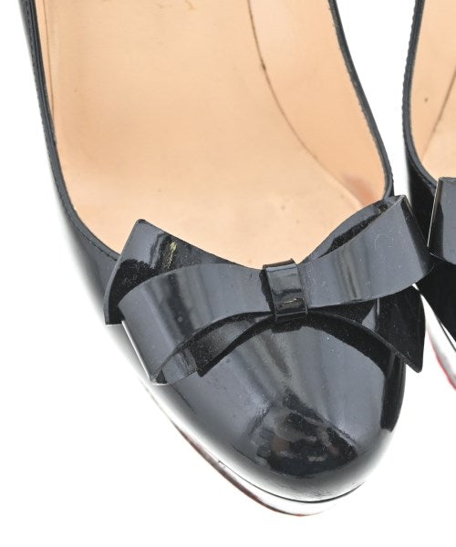 Christian Louboutin รองเท้าส้นสูง