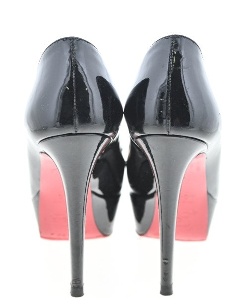 Christian Louboutin รองเท้าส้นสูง