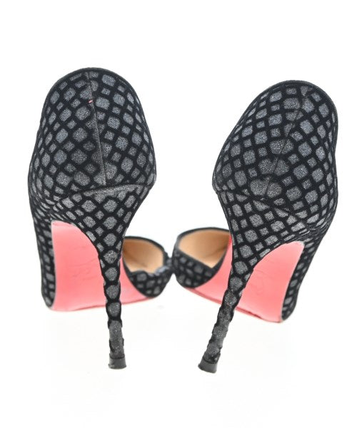 Christian Louboutin รองเท้าส้นสูง