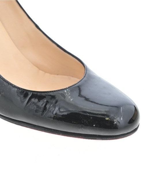 Christian Louboutin รองเท้าส้นสูง
