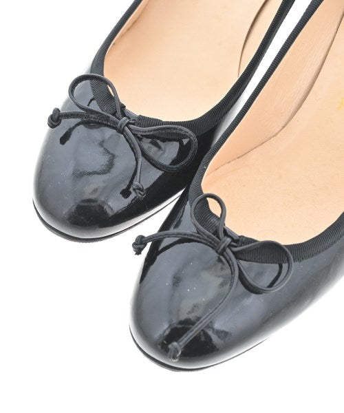 Christian Louboutin รองเท้าส้นสูง
