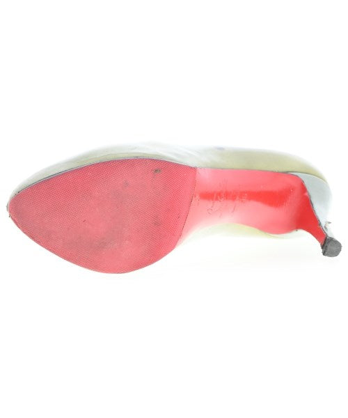 Christian Louboutin รองเท้าส้นสูง