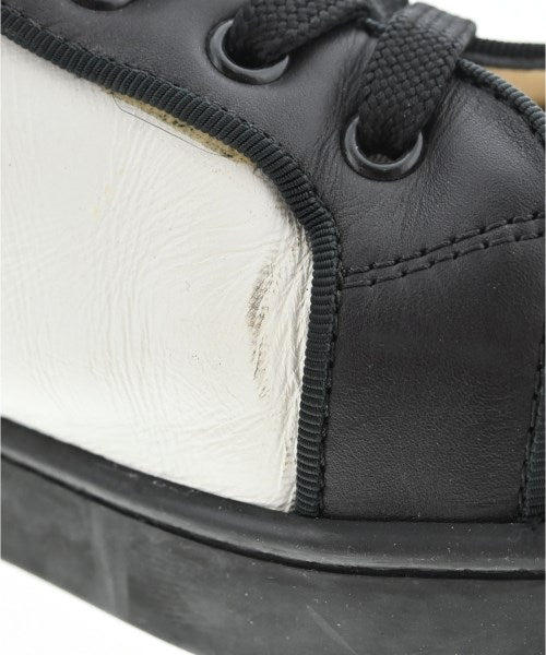 Christian Louboutin รองเท้าผ้าใบ