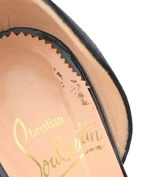 Christian Louboutin รองเท้าส้นสูง
