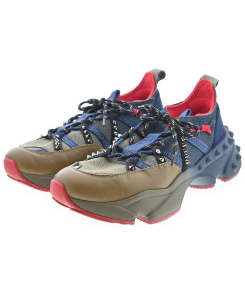 Christian Louboutin รองเท้าผ้าใบ