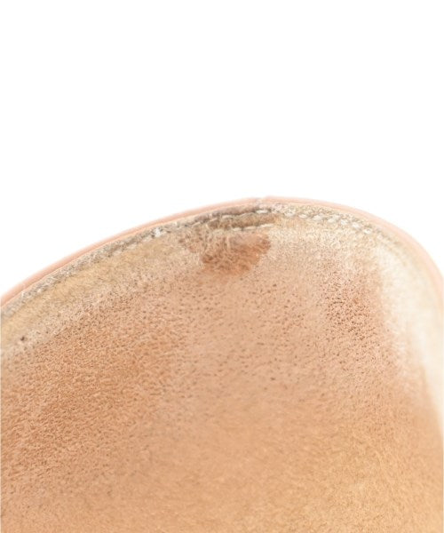 Christian Louboutin รองเท้าส้นสูง