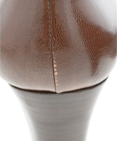 Christian Louboutin รองเท้าส้นสูง