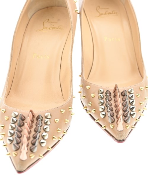 Christian Louboutin รองเท้าส้นสูง