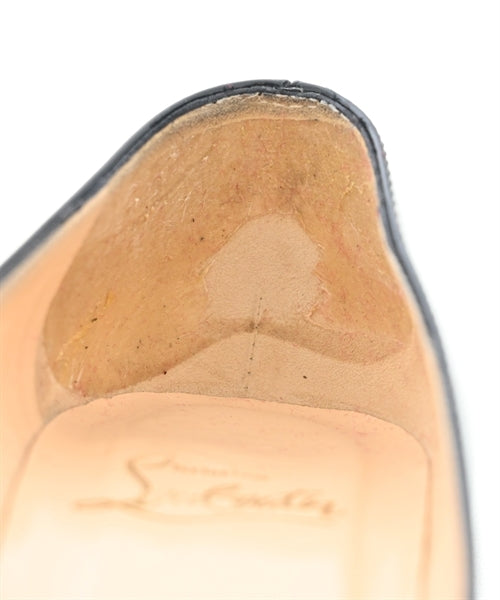 Christian Louboutin รองเท้าส้นสูง