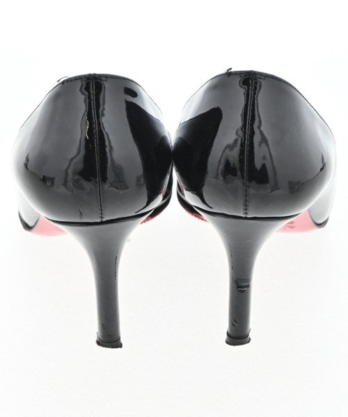 Christian Louboutin รองเท้าส้นสูง