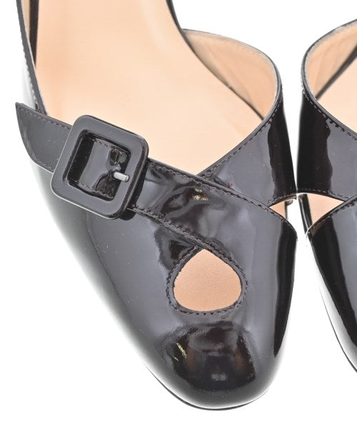 Christian Louboutin รองเท้าส้นสูง