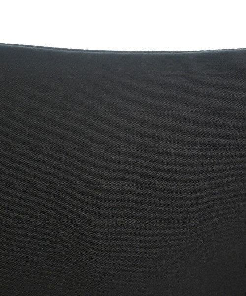 ANTEPRIMA กระโปรงยาวถึงเข่า