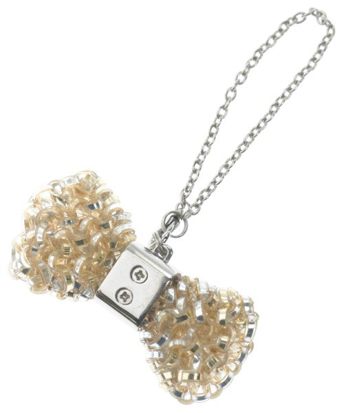 ANTEPRIMA เครื่องประดับบนกระเป๋า