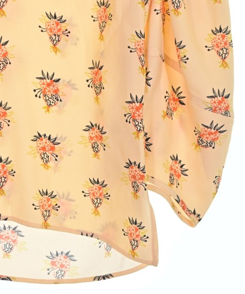 Chloe เสื้อลำลอง