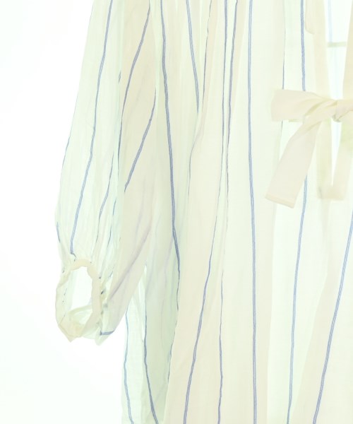 Chloe เสื้อลำลอง