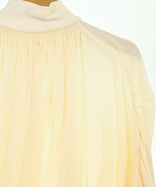 Chloe เสื้อลำลอง