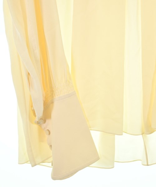Chloe เสื้อลำลอง