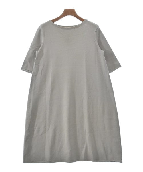 MM6 ชุดเดรส