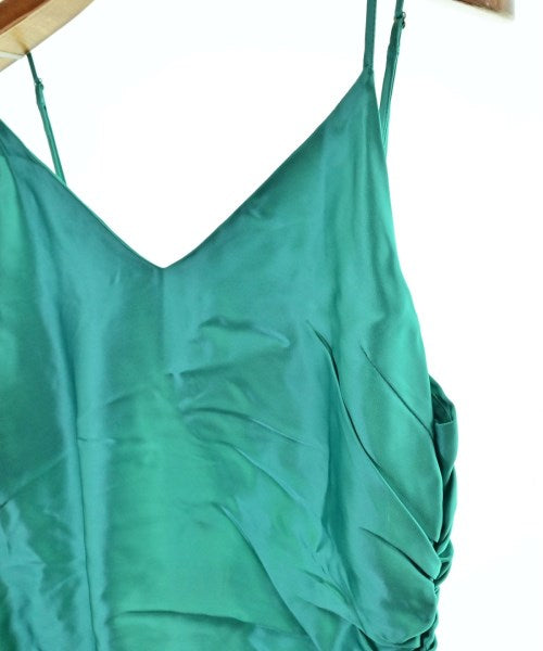 MM6 ชุดเดรส