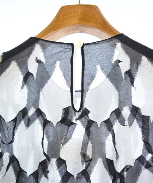 MM6 ชุดเดรส