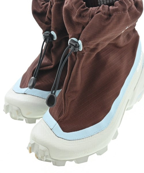 MM6 รองเท้าผ้าใบ