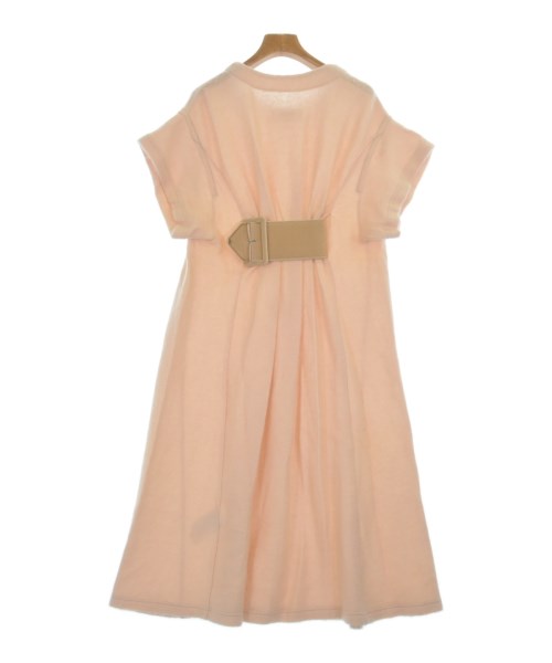 MM6 ชุดเดรส