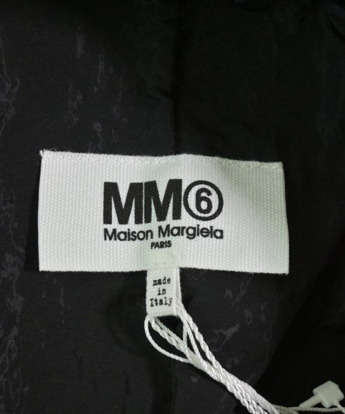 MM6 กระโปรงยาวถึงเข่า