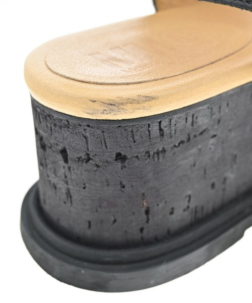 MM6 รองเท้าแตะ