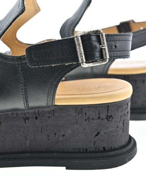 MM6 รองเท้าแตะ