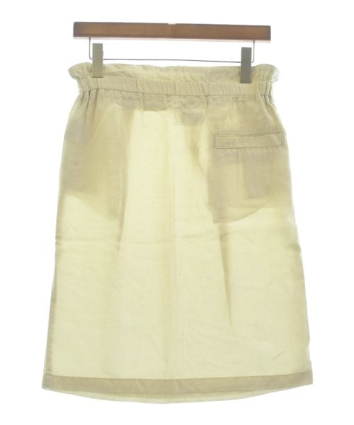 MM6 กระโปรงยาวถึงเข่า