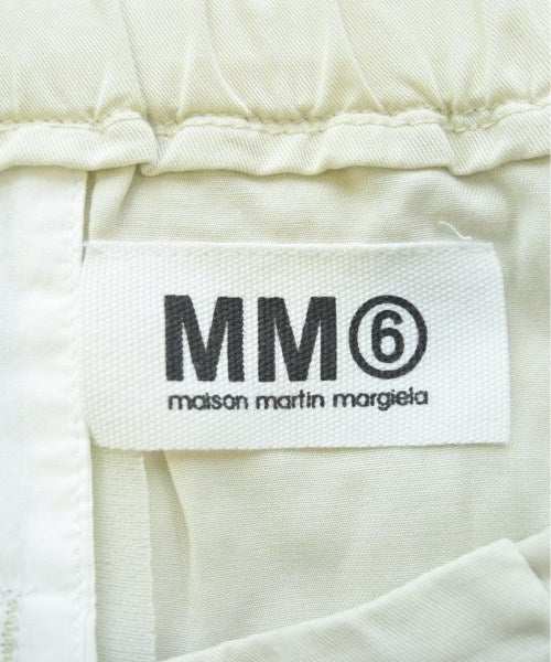 MM6 กระโปรงยาวถึงเข่า