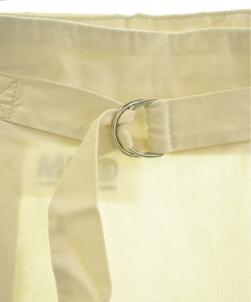 MM6 กระโปรงยาวถึงเข่า