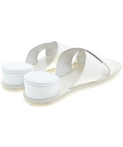 MM6 รองเท้าแตะ